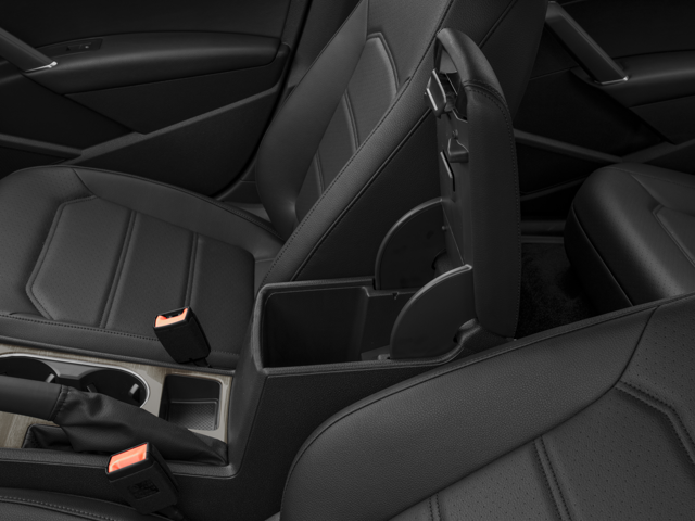 2018 Volkswagen Passat 2.0T SEL Premium