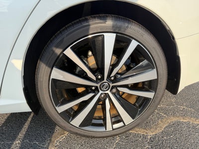 2022 Nissan Altima SR FWD