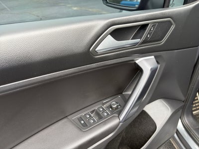 2021 Volkswagen Tiguan 2.0T SE R-Line Black
