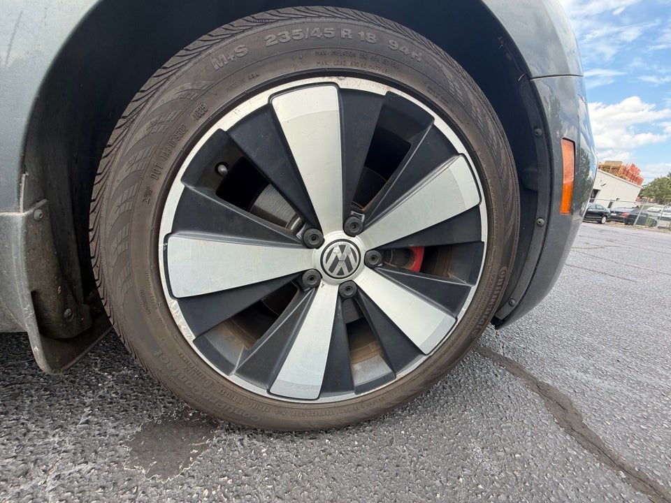 2013 Volkswagen Beetle Convertible 2.0T