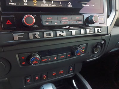 2025 Nissan Frontier SV