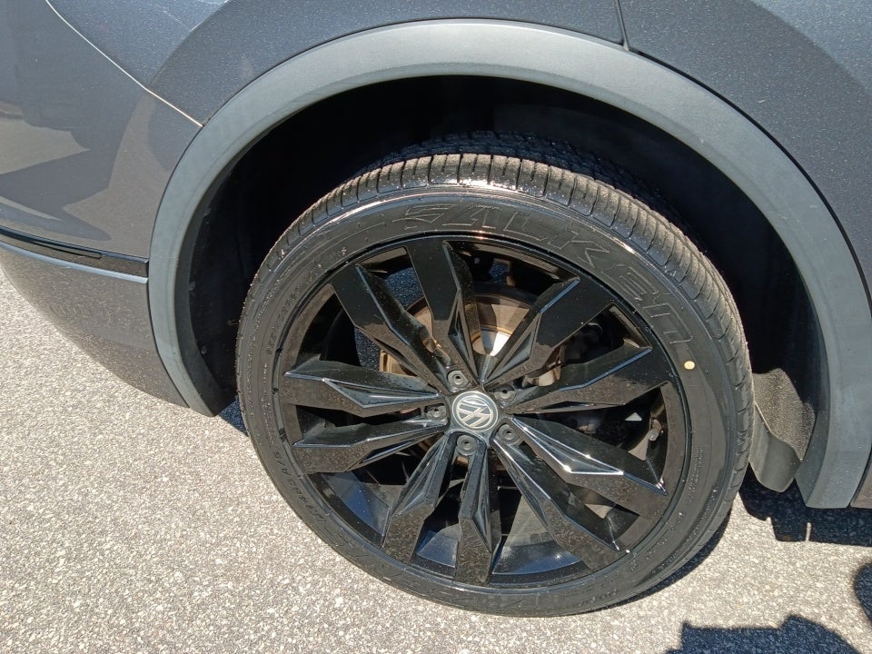2020 Volkswagen Tiguan 2.0T SE R-Line Black