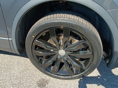 2020 Volkswagen Tiguan 2.0T SE R-Line Black