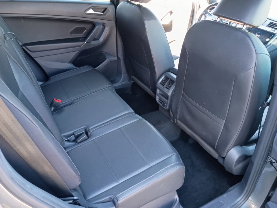 2020 Volkswagen Tiguan 2.0T SE R-Line Black