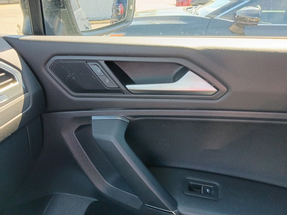 2020 Volkswagen Tiguan 2.0T SE R-Line Black