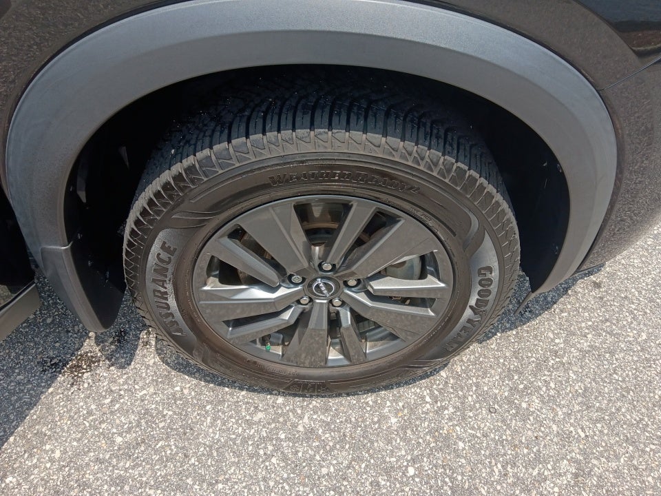 2022 Nissan Pathfinder SV 4WD