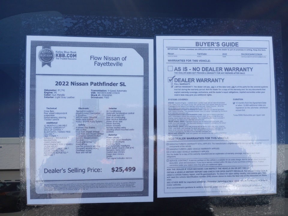 2022 Nissan Pathfinder SL 2WD