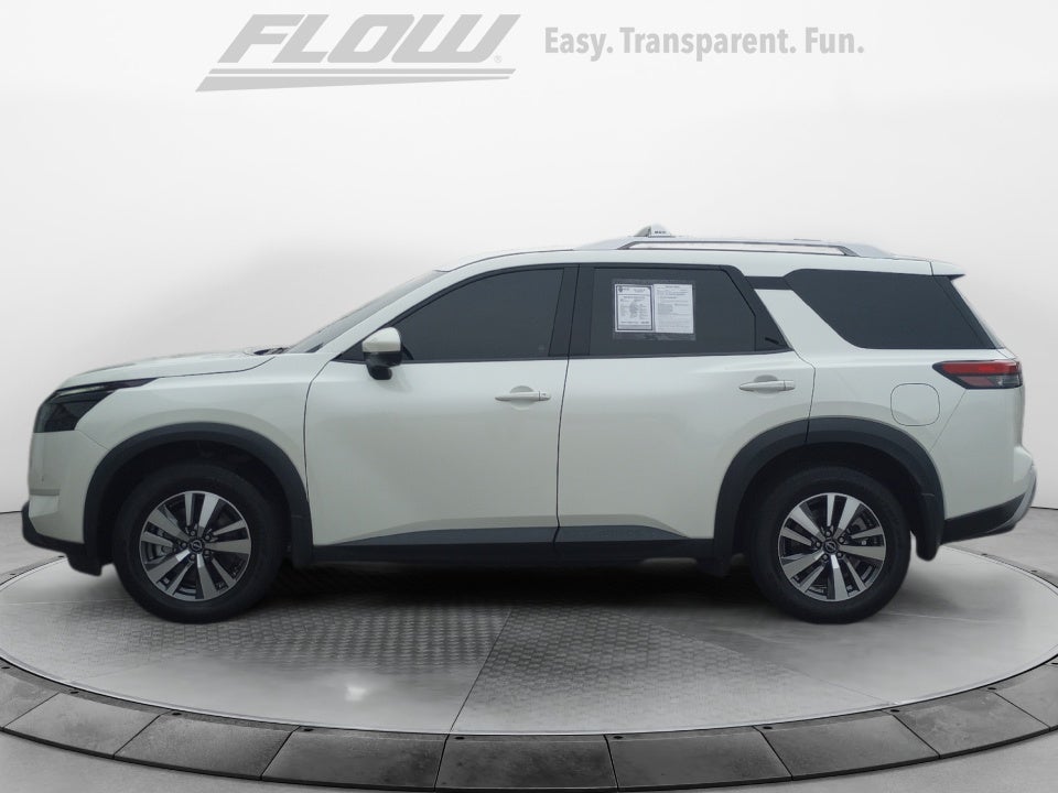 2023 Nissan Pathfinder SL 4WD