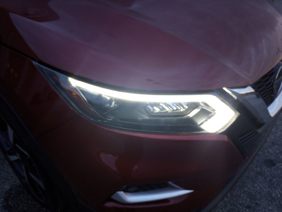 2022 Nissan Rogue Sport SL FWD Xtronic CVT