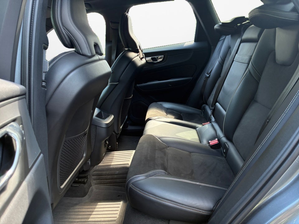 2019 Volvo XC60 R-Design