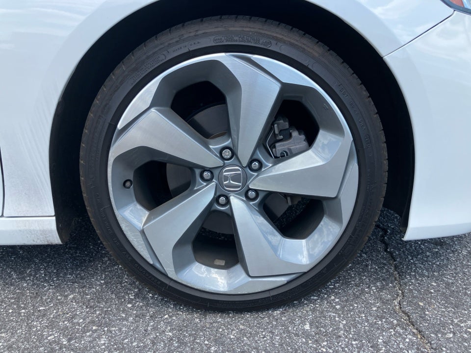 2019 Honda Accord Touring 2.0T