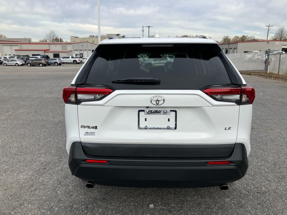 2021 Toyota RAV4 LE