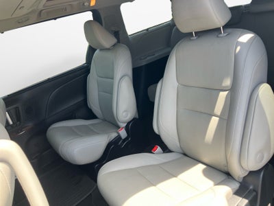 2020 Toyota Sienna Limited Premium