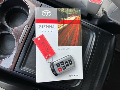 2020 Toyota Sienna Limited Premium
