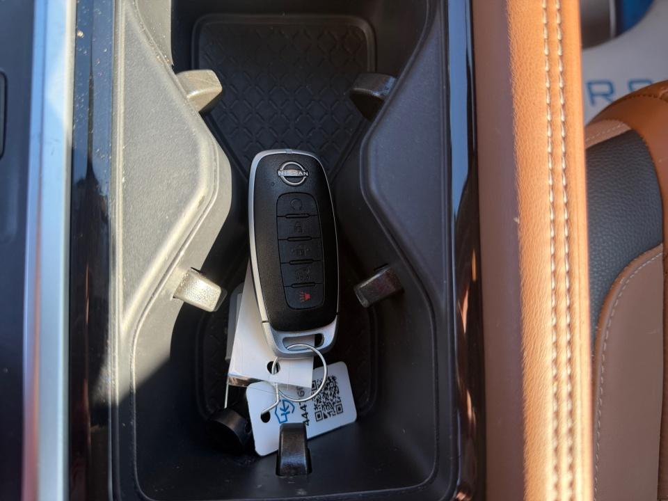 2024 Nissan Pathfinder Platinum
