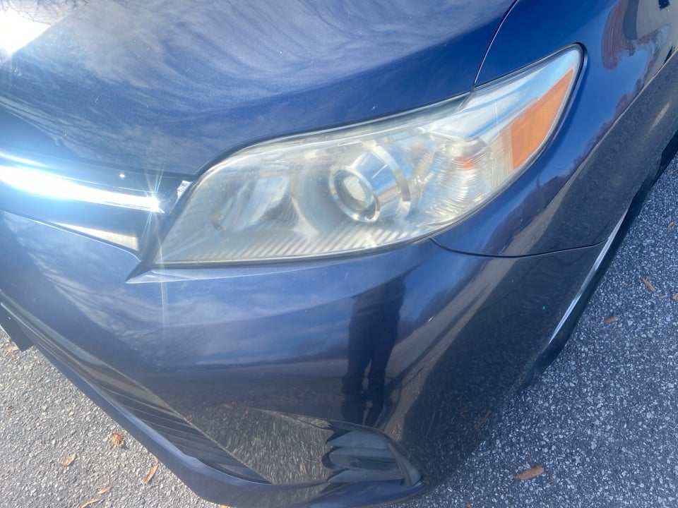 2018 Toyota Sienna LE 8 Passenger