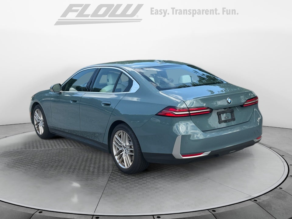 2024 BMW 530i 530i