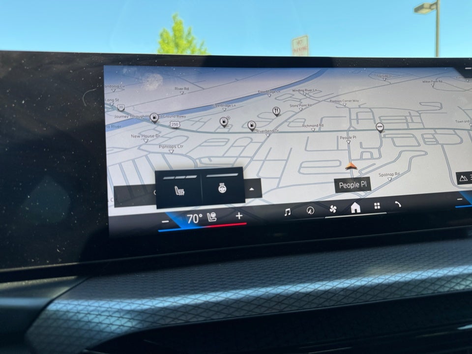 2025 BMW 330i xDrive