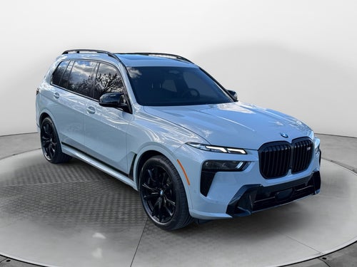 2023 BMW X7 M60i