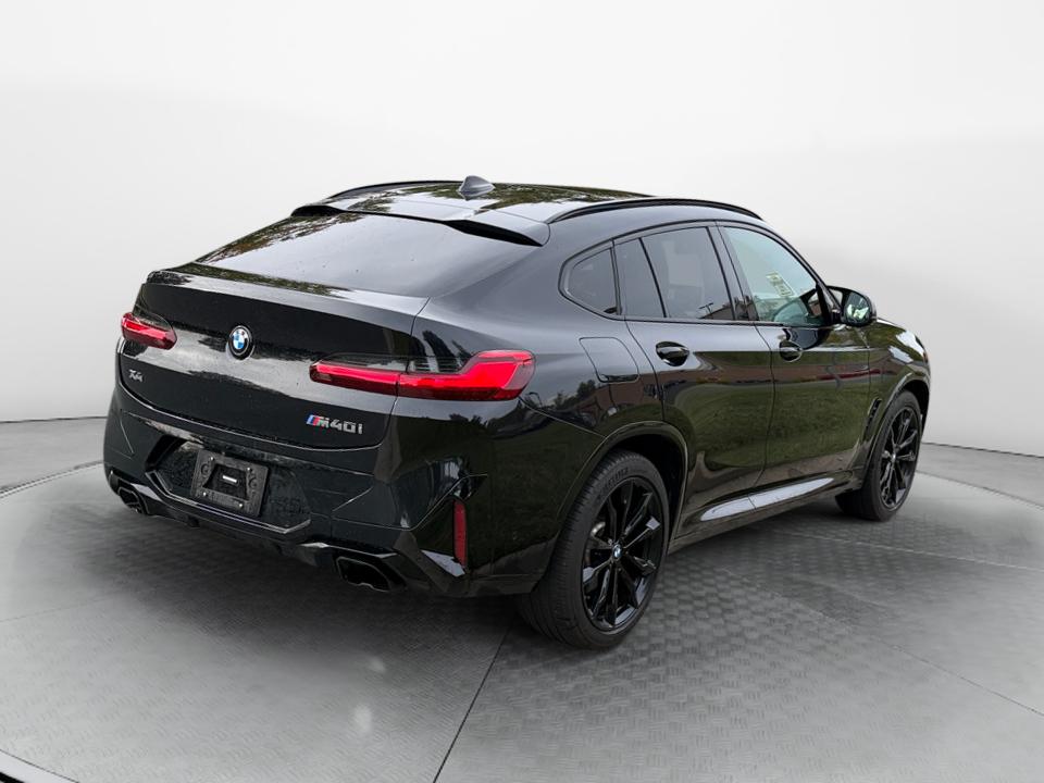 2023 BMW X4 M40i