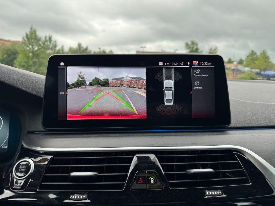 2023 BMW 530 530i xDrive