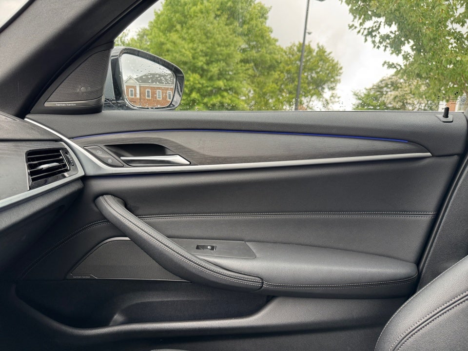 2023 BMW 530 530i xDrive