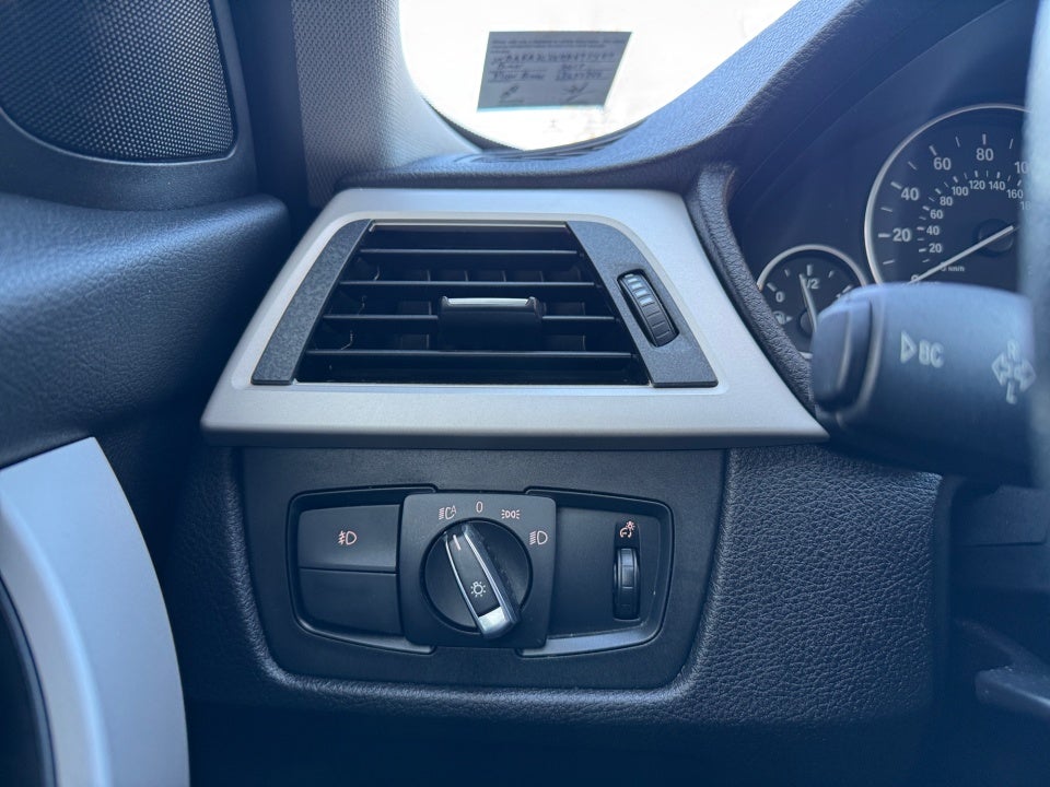 2017 BMW 320i xDrive