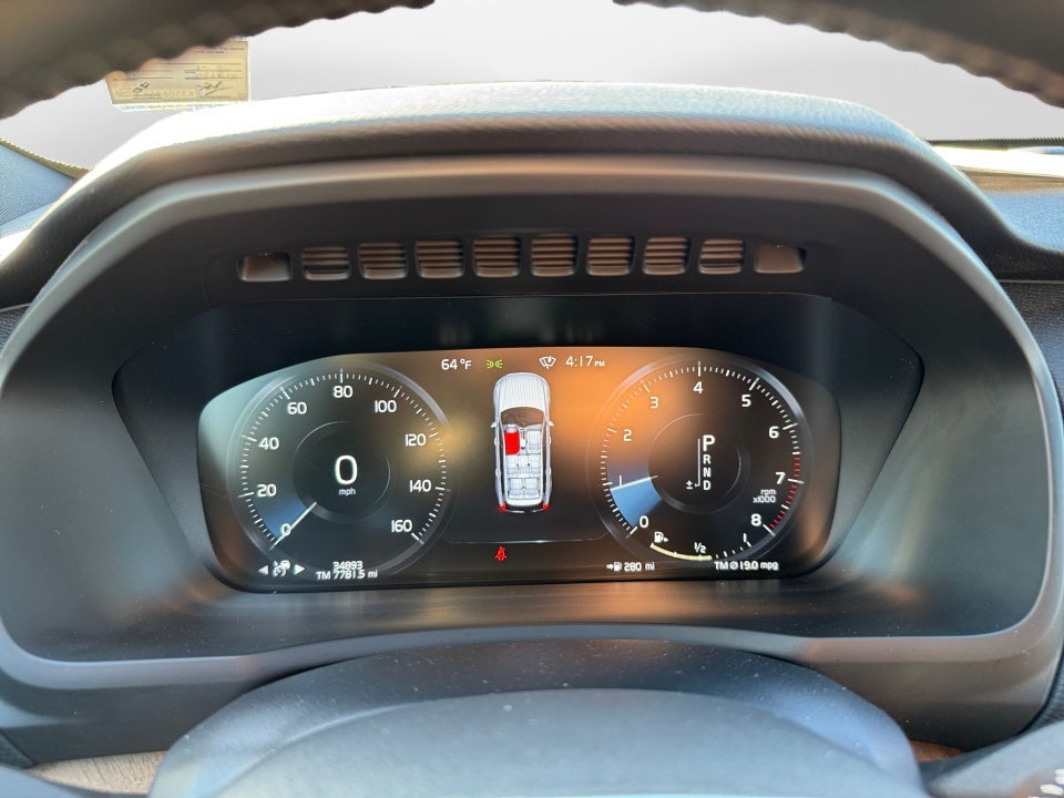 2022 Volvo XC90 T6 Momentum 7 Passenger