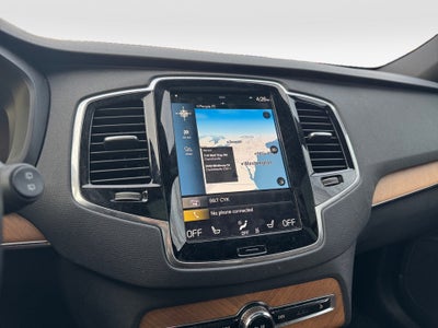 2022 Volvo XC90 T6 Momentum 7 Passenger