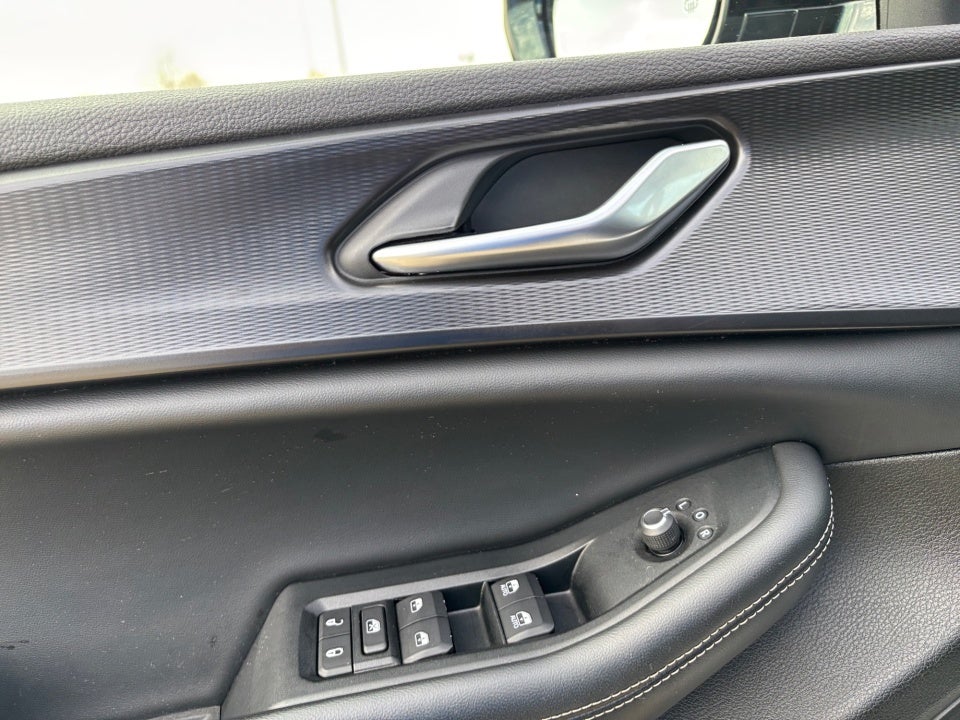 2023 Jeep Grand Cherokee L Altitude 4x2