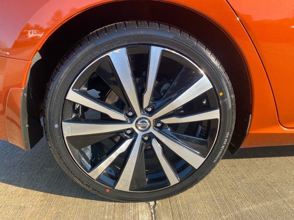 2022 Nissan Altima SR FWD