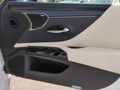 2022 Lexus ES 300h ES 300h