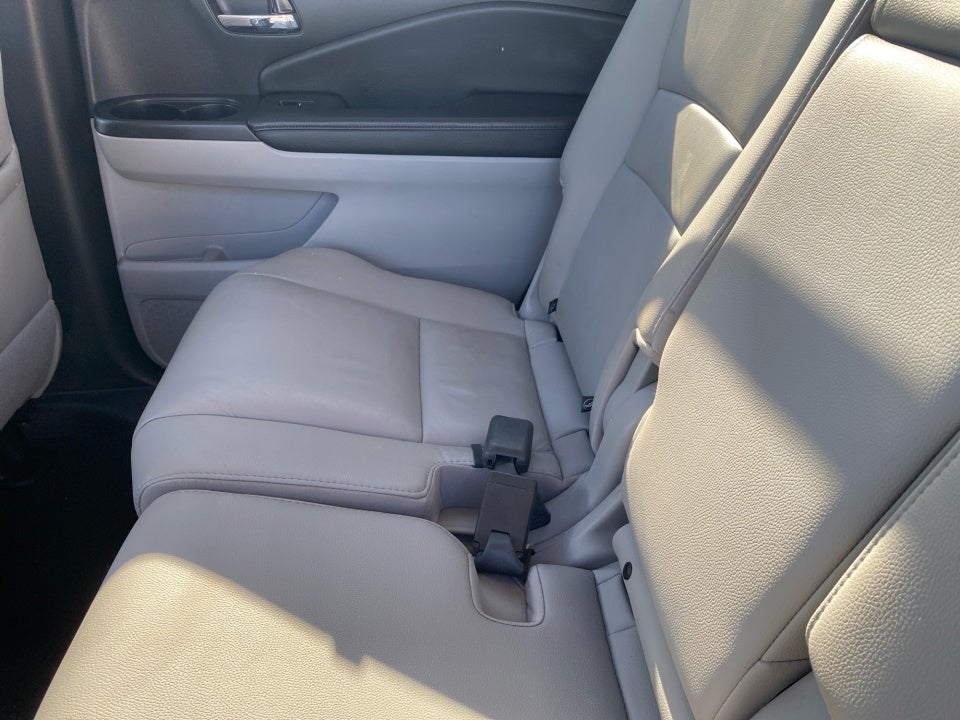 2020 Honda Pilot AWD Touring 8 Passenger