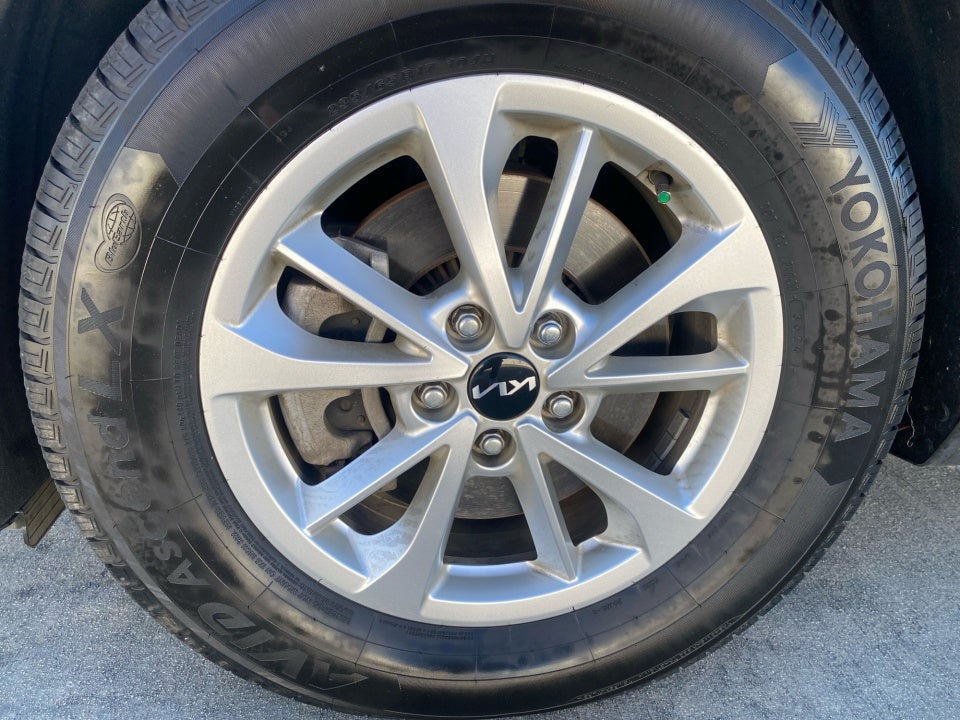 2023 Kia Carnival MPV LX Seat Package