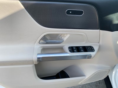 2022 Mercedes-Benz GLB 250 4MATIC®