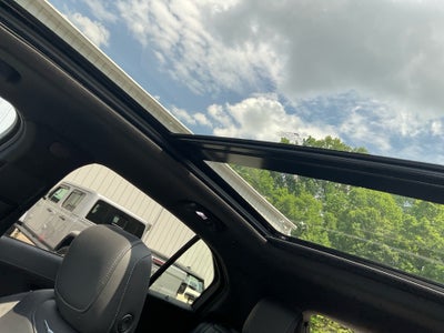 2024 Cadillac XT4 FWD Premium Luxury