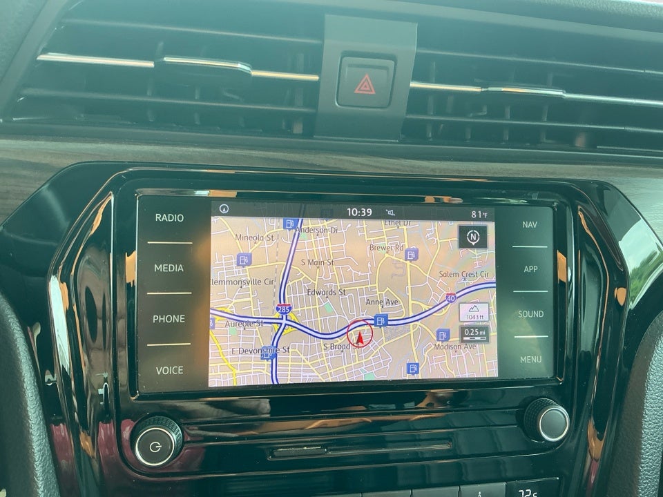 2022 Volkswagen Passat 2.0T Limited Edition