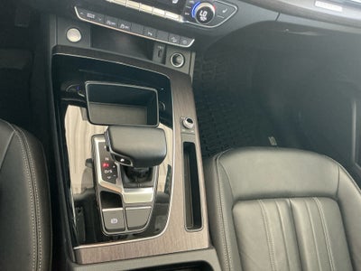2023 Audi Q5 Premium 40 TFSI quattro S tronic