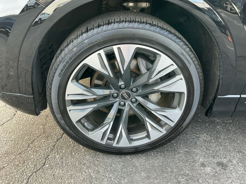 2025 Audi Q8 Premium 55 TFSI quattro