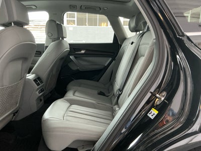 2022 Audi Q5 S line Premium