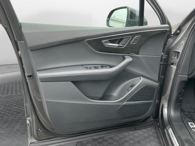 2023 Audi Q7 Premium Plus