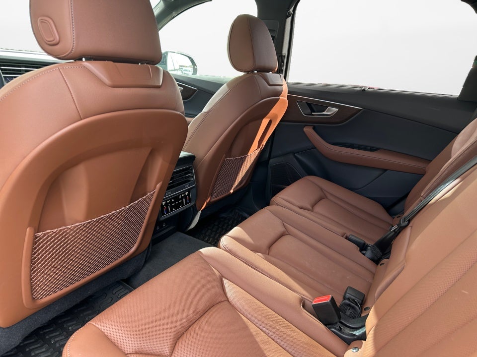 2025 Audi Q7 Premium Plus 55 TFSI quattro Tiptronic