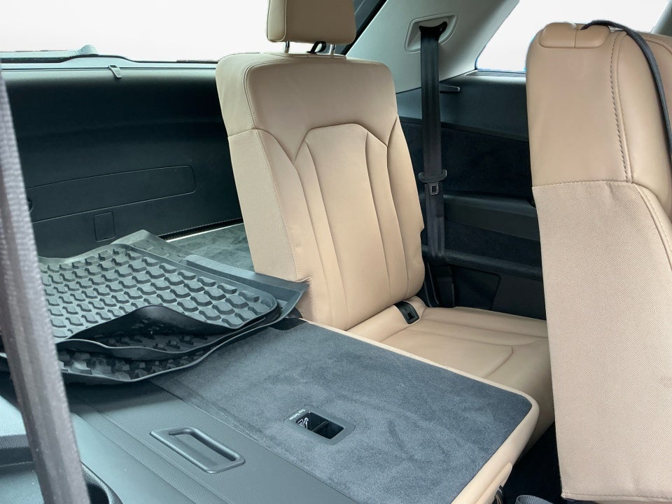2025 Audi Q7 Prestige 55 TFSI quattro Tiptronic