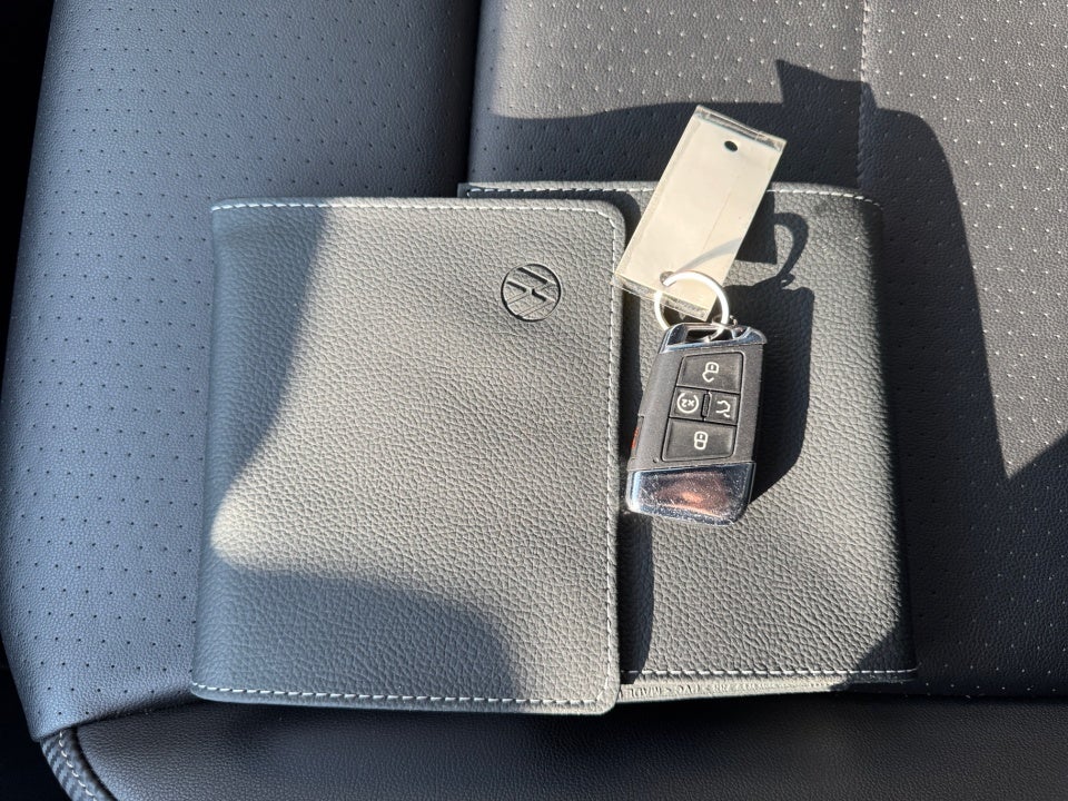 2022 Volkswagen Atlas Cross Sport 3.6L V6 SE w/Technology