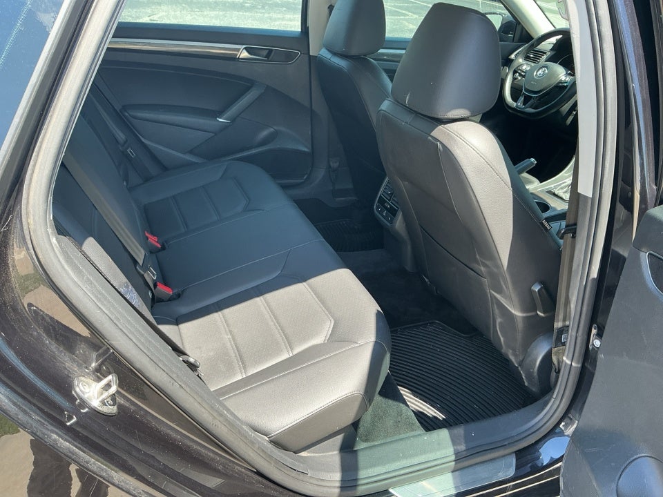 2018 Volkswagen Passat 2.0T SE
