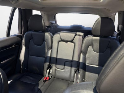 2019 Volvo XC90 Momentum