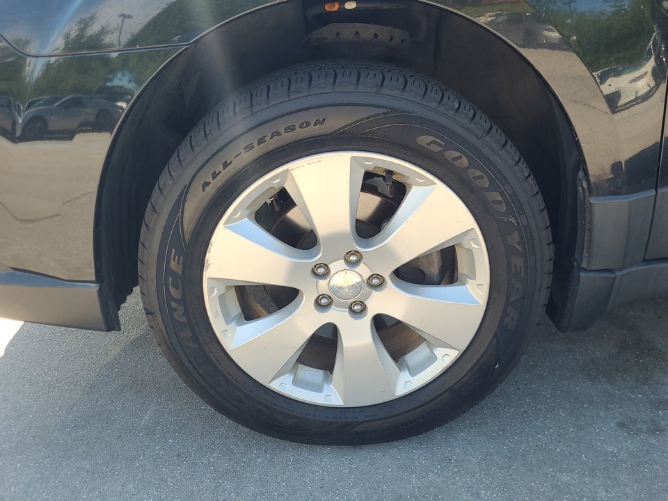 2010 Subaru Outback 2.5i Premium