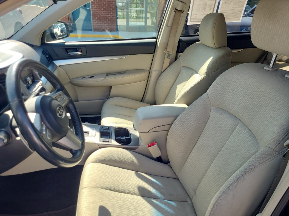2010 Subaru Outback 2.5i Premium