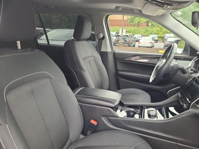 2022 Jeep Grand Cherokee L Laredo