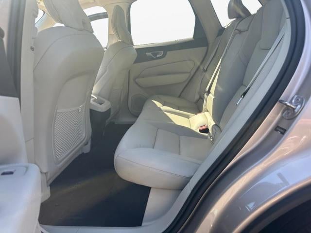 2024 Volvo XC60 Plus Dark Theme